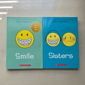 Smile and Sisters by Raina Telgemeier set